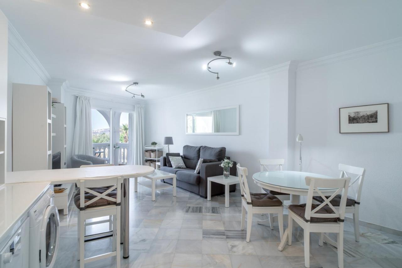 Stella Maris B Casasol Apartments Nerja Ngoại thất bức ảnh